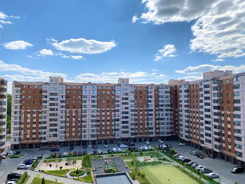 квартира за адресою Співдружності вул., 1