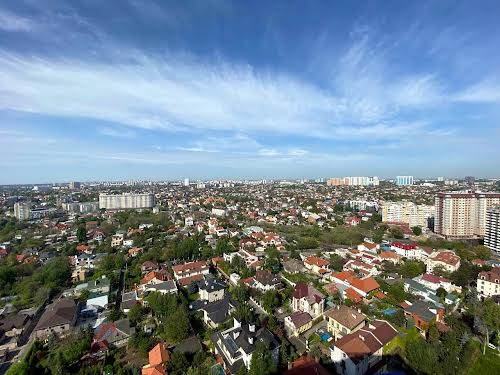 квартира за адресою Новоберегова вул., 12-А