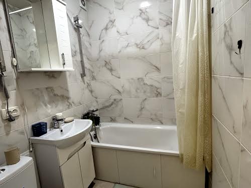 квартира за адресою Соборності вул. (Косіора), 21