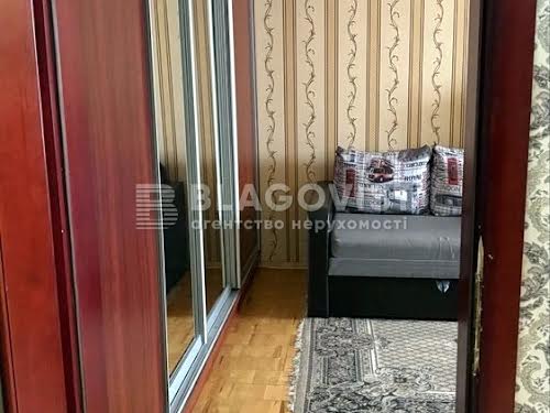 квартира по адресу Натальи Ужвий ул., 5