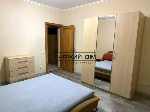 квартира за адресою Степана Руданського вул., 4-6