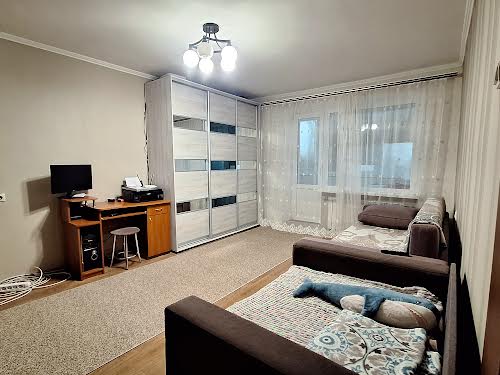 квартира за адресою Металургів вул., 10