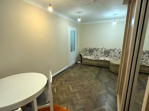 квартира за адресою Степана Бандери вул., 8а