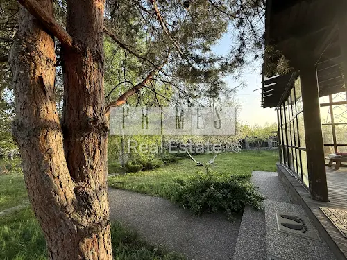 дом по адресу Лугова