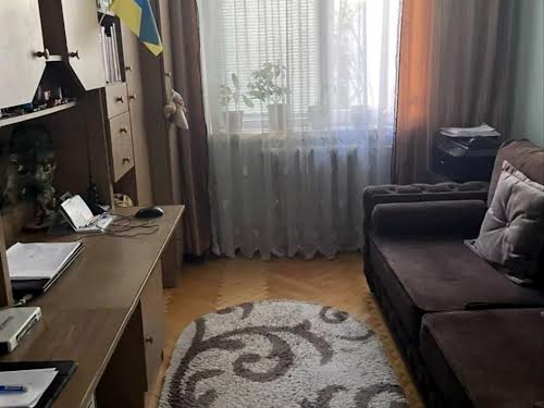 квартира за адресою Кирила Трильовського вул., 1