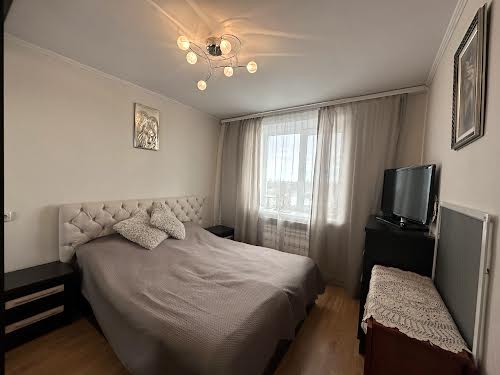 квартира за адресою Крайна вул., 1