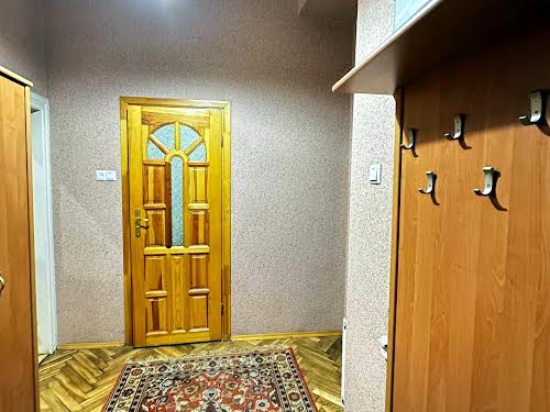 квартира за адресою Шептицьких вул., 24