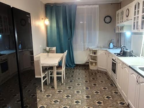 квартира по адресу Маловского ул., 4