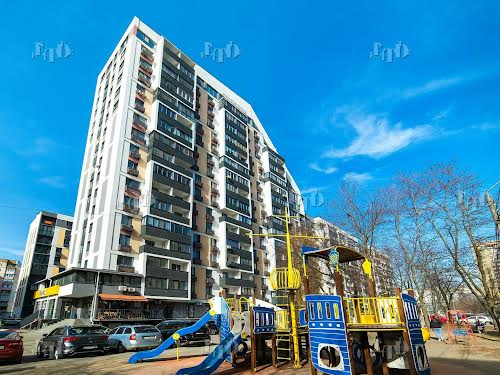квартира за адресою Набережна вул., 8д