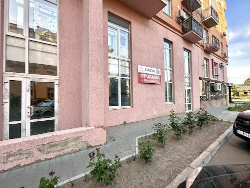 комерційна за адресою Водопровідна вул., 34