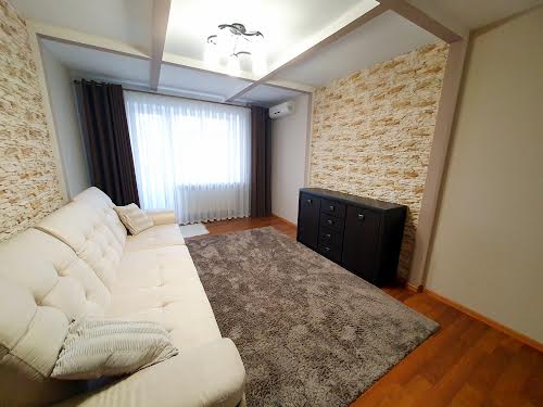 квартира за адресою Карпенка вул., 26