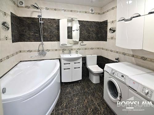 квартира за адресою Коцюбинського вул., 4
