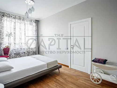 квартира за адресою Микільсько-Слобідська вул., 1