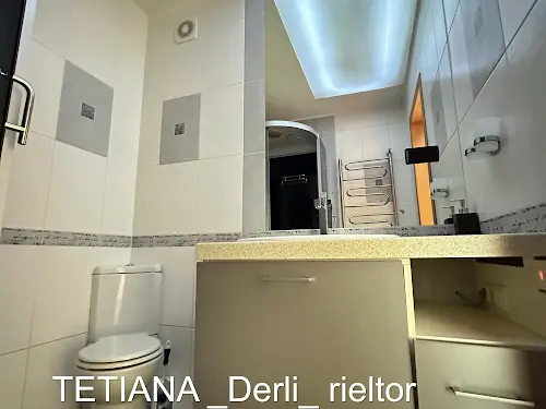 квартира за адресою Тополина вул., 20
