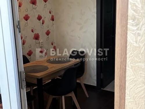 квартира по адресу Натальи Ужвий ул., 5