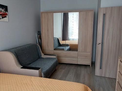 квартира за адресою Практична вул., 6