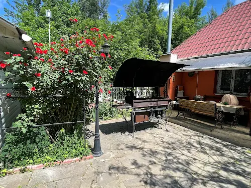дом по адресу Деснянская ул.