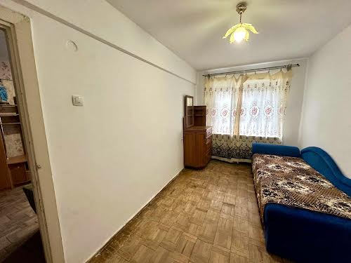 квартира за адресою Михайла Максимовича вул., 6