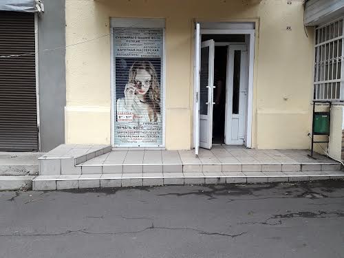 коммерческая по адресу Старопортофранковская ул., 55