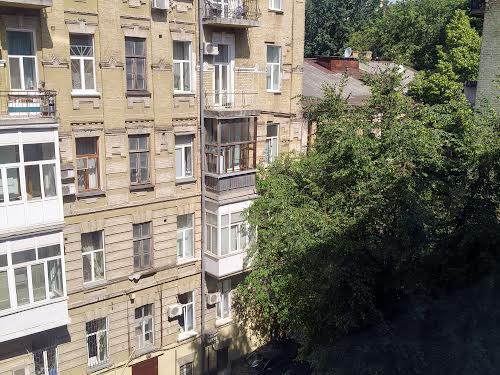 квартира за адресою Богдана Хмельницького вул., 10-А