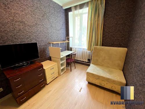 квартира за адресою Павла Чубинського вул., 1