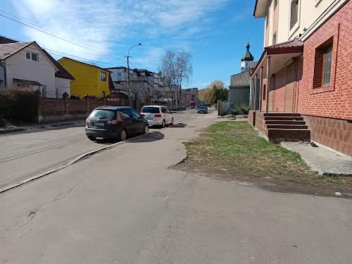 комерційна за адресою вул. Пересопницька, 170
