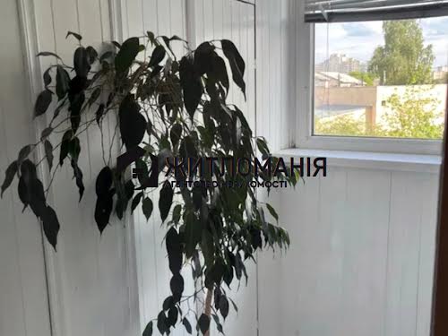 квартира за адресою Академіка Булаховського вул., 5-Д