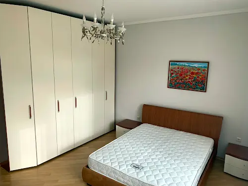 квартира по адресу Французский бульв., 5