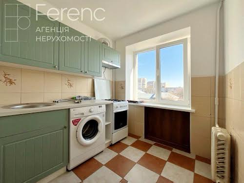 квартира за адресою Низинна вул., 52