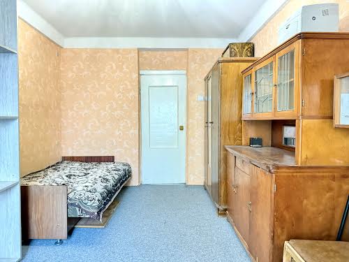 квартира за адресою Олександра Довженка вул., 8