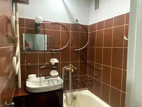 квартира за адресою Симиренка вул., 5