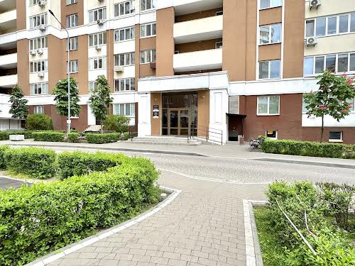 комерційна за адресою Симона Петлюри вул. (Черняховського), 21-В