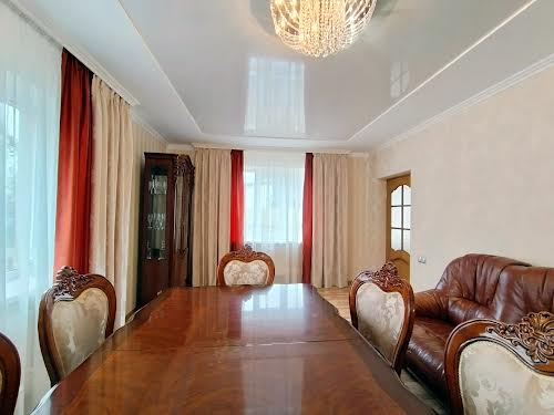будинок за адресою Маршалківка вул., 10