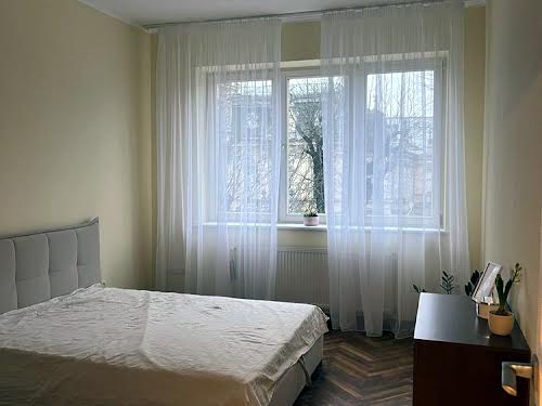 квартира за адресою Сергія Єфремова вул., 62
