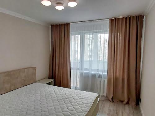 квартира за адресою Наукова вул., 44