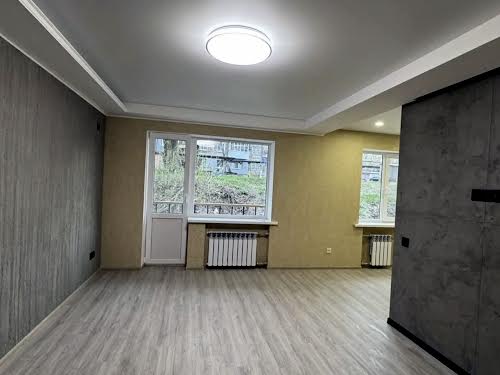 квартира за адресою Айвазовського вул., 37