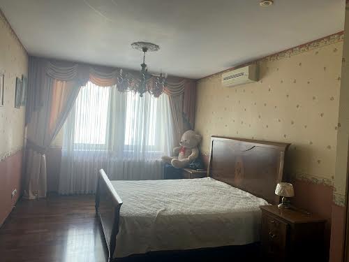 квартира по адресу Миколы Бажана просп., 12