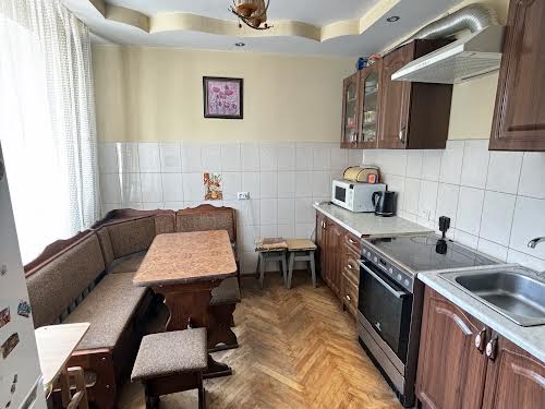квартира за адресою Зубрівська вул., 27