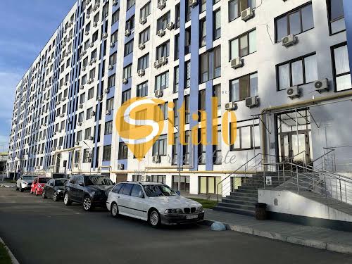 квартира за адресою Малоземельна вул., 75Б