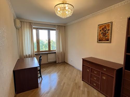 квартира за адресою Михайла Омеляновича-Павленка вул. (Суворова), 13