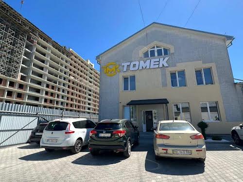 комерційна за адресою Трускавецька вул., 2
