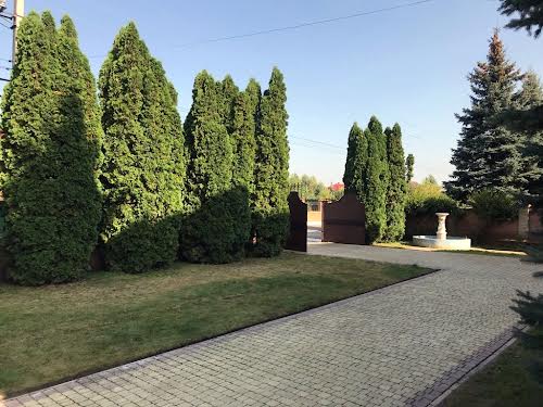 будинок за адресою с. Вишеньки, Кар'єрна вул., 17