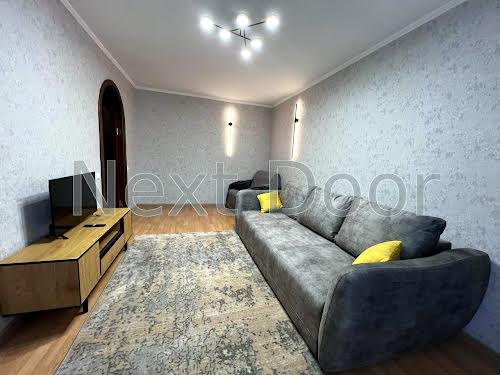 квартира за адресою Олени Теліги вул., 15