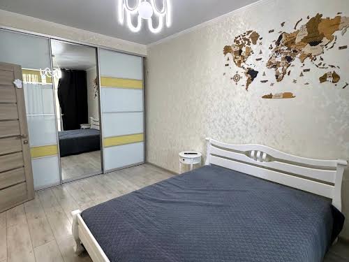 квартира за адресою Перлинна вул., 6