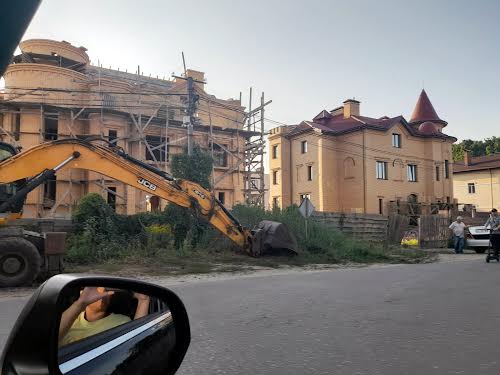 дом по адресу с. Гатное, Яблоневая ул.