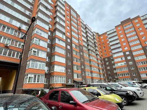 квартира по адресу Ивана Пулюя ул., 40