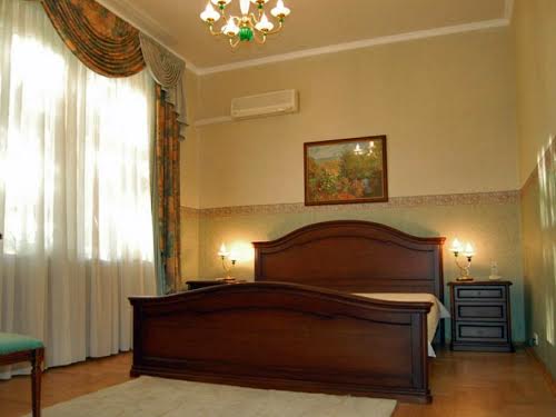 квартира за адресою Обсерваторна вул., 10