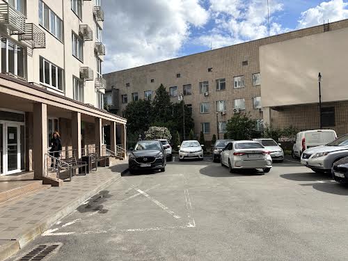 квартира по адресу Академика Заболотного ул., 15-Б