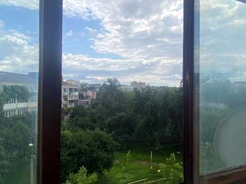 квартира за адресою Міцкевича вул., 40