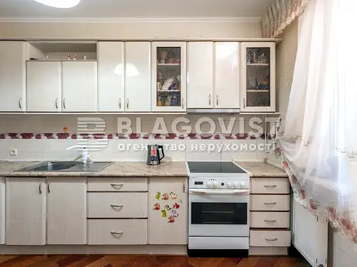 квартира по адресу Старонаводницкая ул., 8